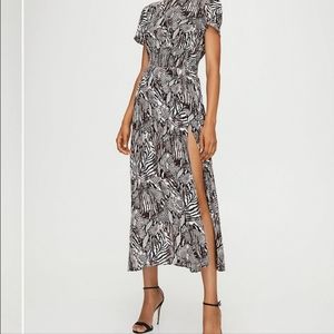 Aritzia Maxime Dress Size S NWT